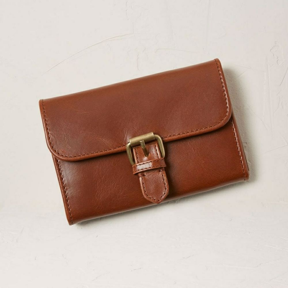 Fat Face Buckle Purse